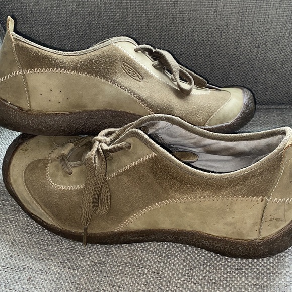 Keen Lace-Up Casual Shoes - Picture 5 of 9